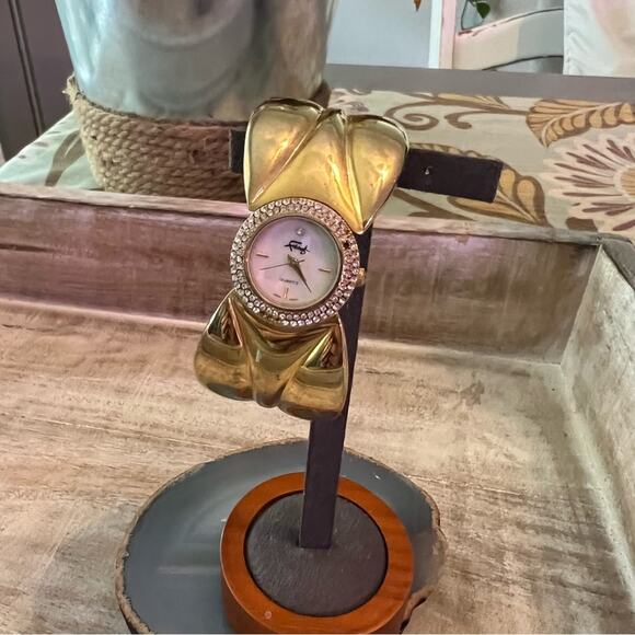 Faberge Gold Tone VINTaGE Cuff Bracelet Watch - Picture 7 of 8